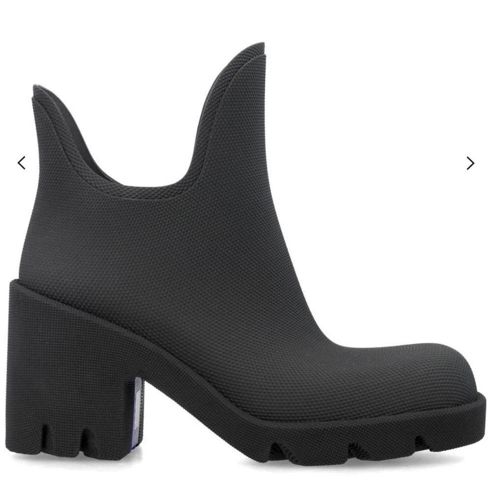 Burberry Marsh Round-Toe Ankle Rain Boots